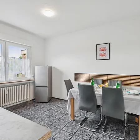 Appartamento Velbert, Gute Lage, Ideal Fuer Geschaeftsleute, Monteure, Messegaeste, 3 Schlafzimmer, Smarttv