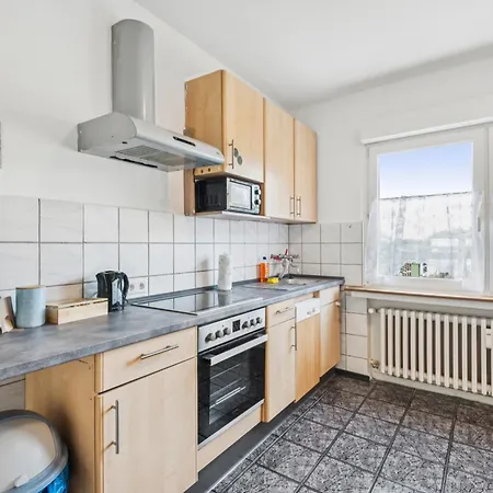 Velbert, Gute Lage, Ideal Fuer Geschaeftsleute, Monteure, Messegaeste, 3 Schlafzimmer, Smarttv