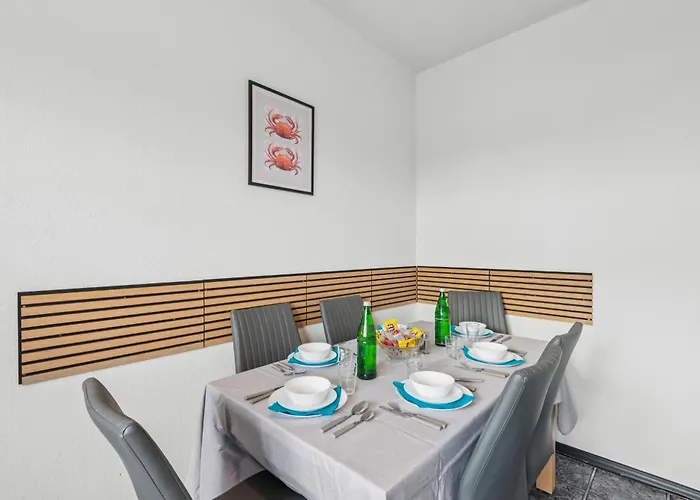 Velbert, Gute Lage, Ideal Fuer Geschaeftsleute, Monteure, Messegaeste, 3 Schlafzimmer, Smarttv * Velbert