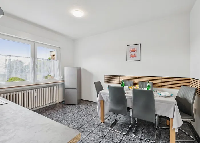 Appartamento Velbert, Gute Lage, Ideal Fuer Geschaeftsleute, Monteure, Messegaeste, 3 Schlafzimmer, Smarttv