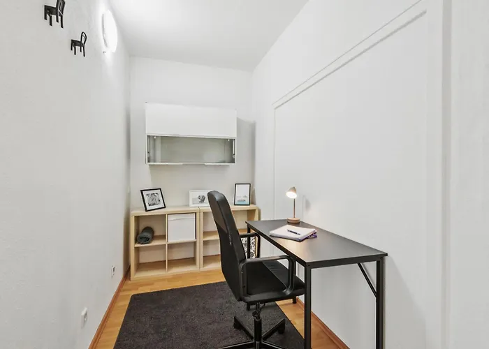 Velbert, Gute Lage, Ideal Fuer Geschaeftsleute, Monteure, Messegaeste, 3 Schlafzimmer, Smarttv Appartamento *