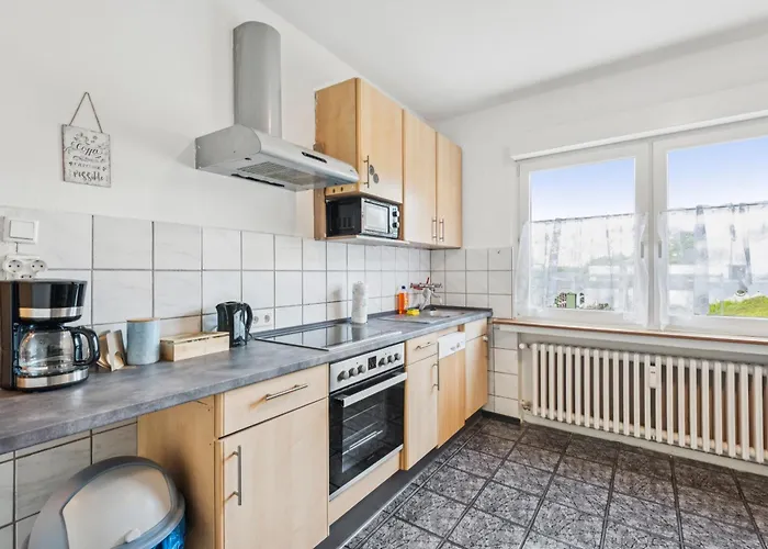 Velbert, Gute Lage, Ideal Fuer Geschaeftsleute, Monteure, Messegaeste, 3 Schlafzimmer, Smarttv