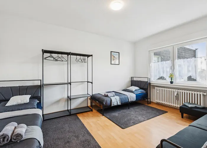 Velbert, Gute Lage, Ideal Fuer Geschaeftsleute, Monteure, Messegaeste, 3 Schlafzimmer, Smarttv Velbert